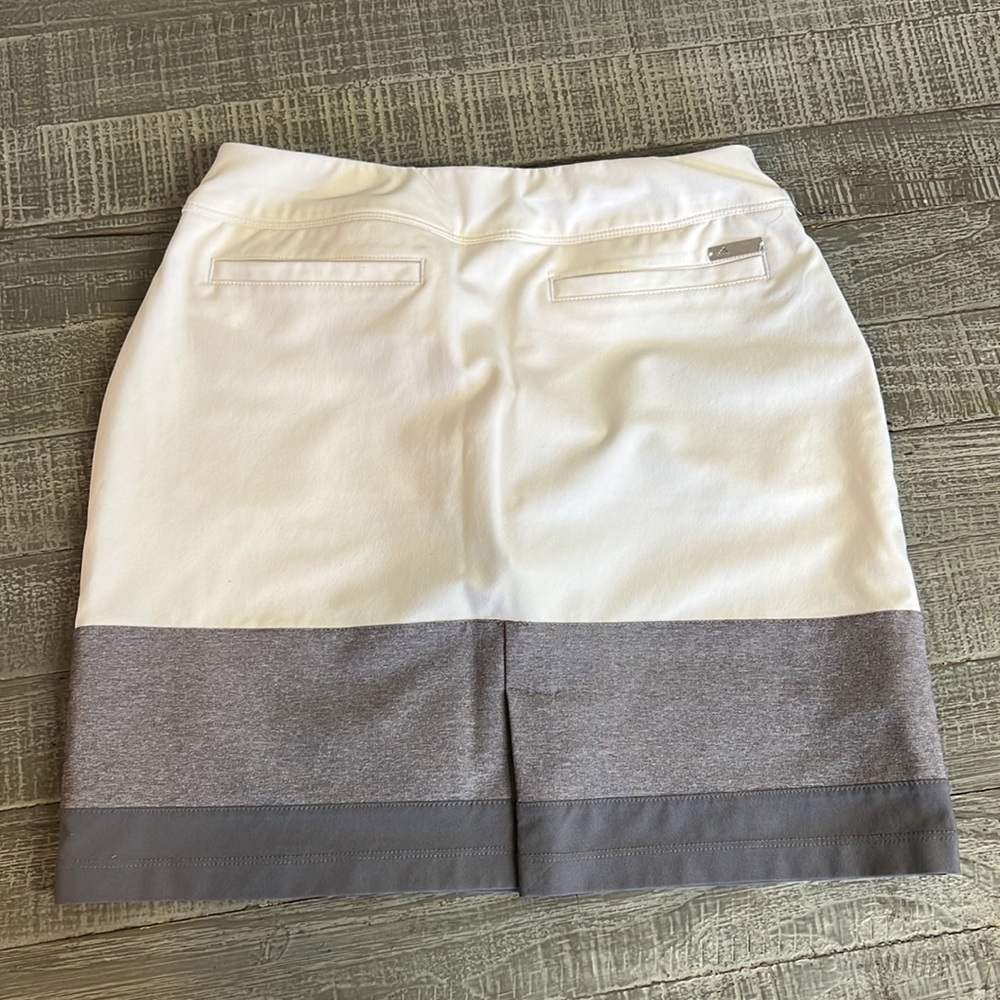 Adidas skort - Picture 2 of 7